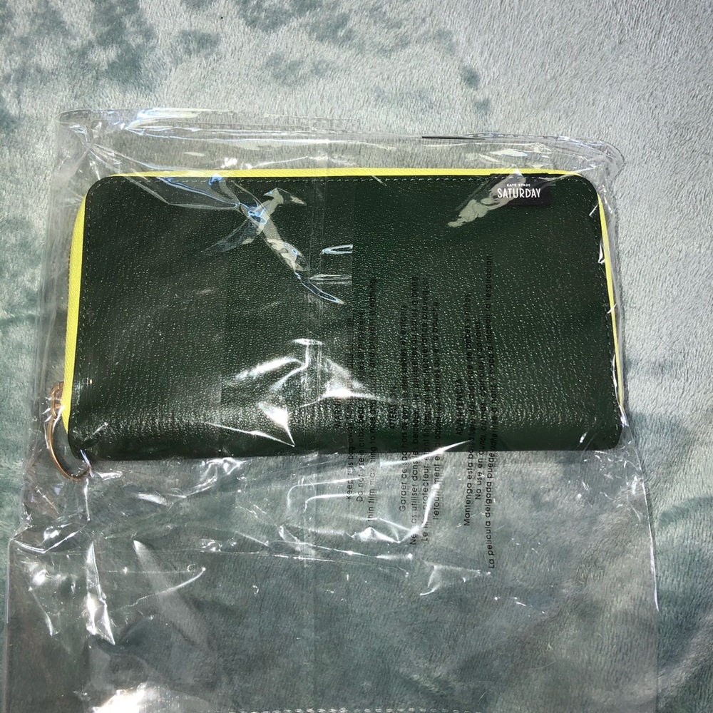 Kate Spade Wallet - Picture 3 of 7